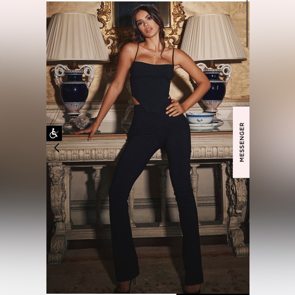 LAUREL 
BLACK HIGH WAISTED TROUSERS